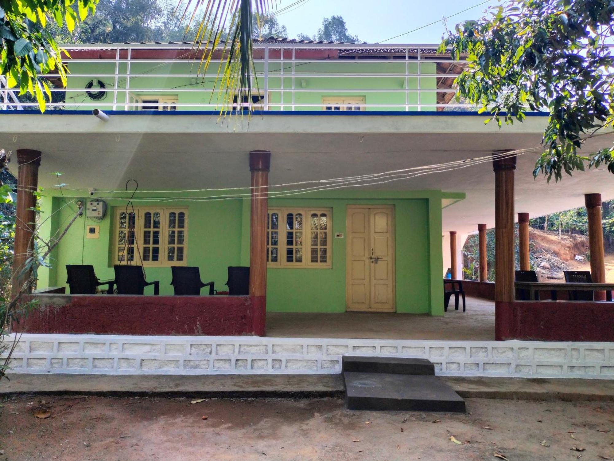 Villa Sambrama Wood House à Madikeri Extérieur photo