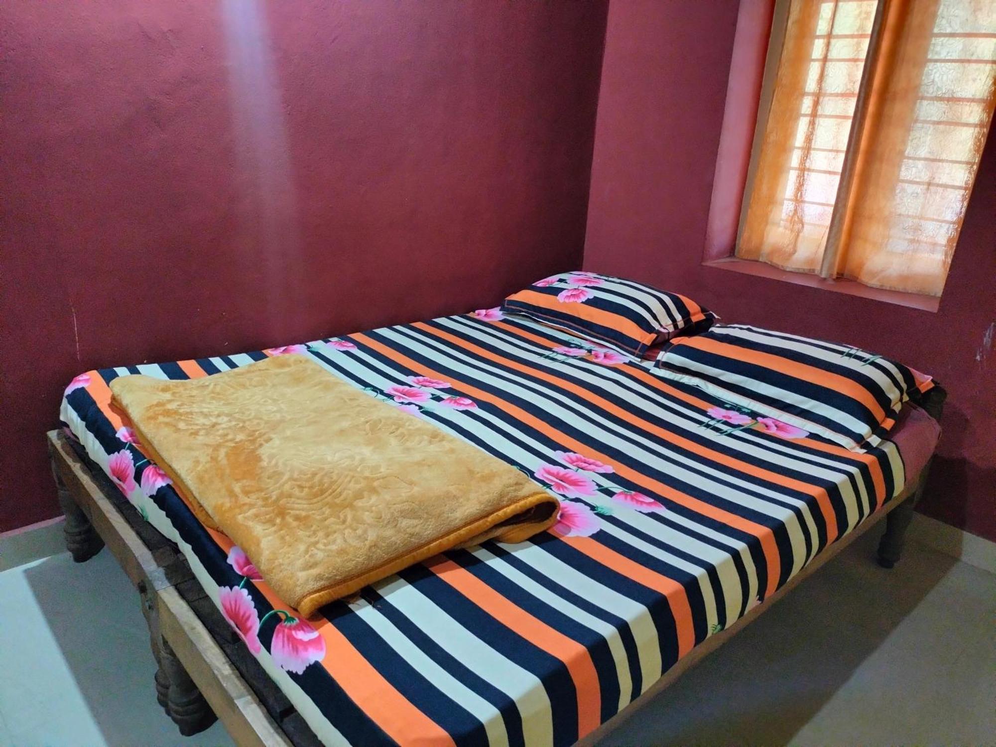 Villa Sambrama Wood House à Madikeri Extérieur photo